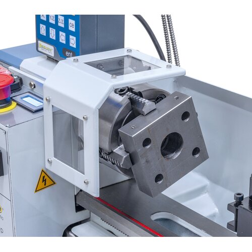 A 100 mm independent chuck is optionally available for clamping of irregular shaped workpieces. 