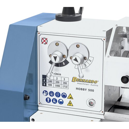 The control gear mounted on the head stock allows easy and quick speed change