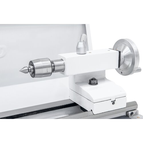A live center type SMA incl. 7 interchangeable tips is available for universal applications. 