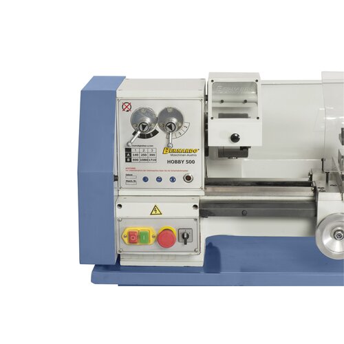 The control gear mounted on the head stock allows easy and quick speed change