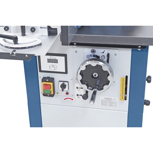 Electronic display of  spindle speed settings. 