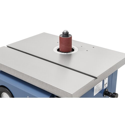 Sanding sleeve (diameter 75 mm) 
is part of standard equipment.