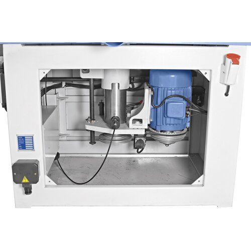 Amply sized, grey cast-iron moulder unit features a dynamically balanced moulder spindle to ensure vibration-free operation which guarantees optimal results.