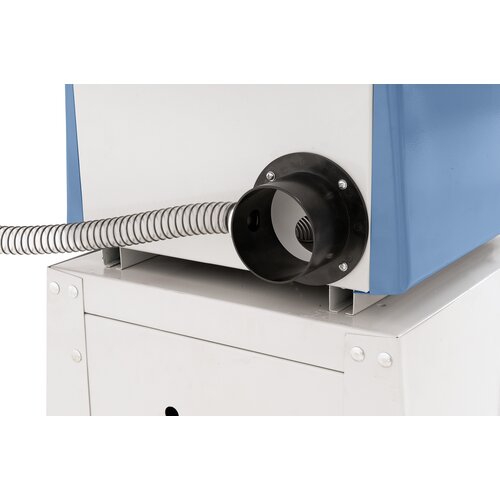 Ensure optimal work conditions by connecting a dust collector to the 100 mm dust port.
