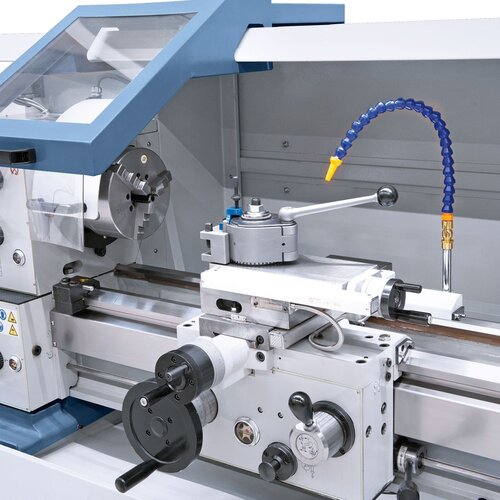 20 freely adjustable feeds are  available for the longitudinal and cross travel of the apron and the  top support.