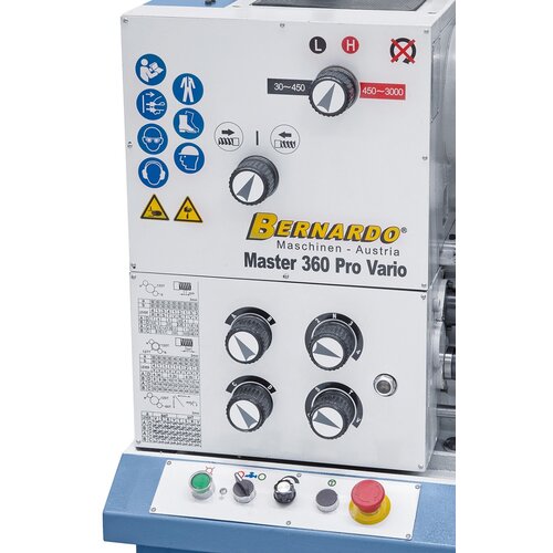 Ergonomically arranged control elements on gear head - hardened and polished gears allow for smooth run. 