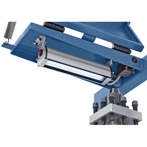 Integrated LED machine lampin protective cover for optimal lighting when working.