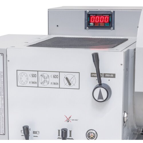 Electronic, stepless speed adjustment, digital display allows easy readout.