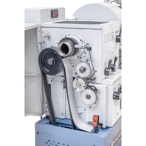 Hardened main spindle with precision taper bearing for high concentricity, teethed Optibelt-V-belt for optimal power transmission.