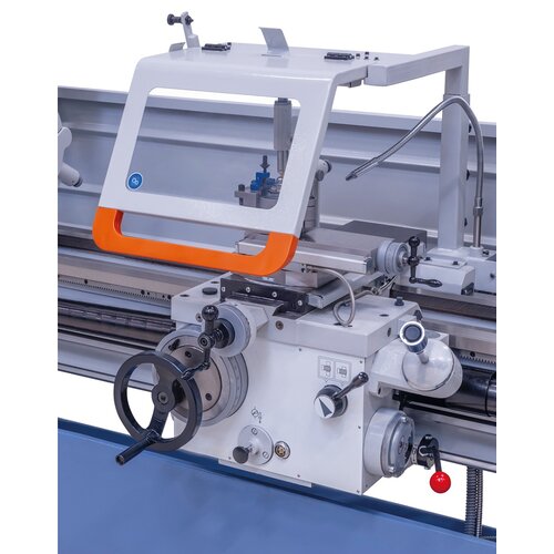 42 freely adjustable feeds are available for the longitudinal and cross travel of the apron and the top support.