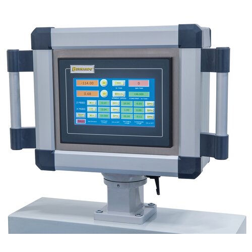 Reading the digital display and all settings (speed, feed rate, thread pitch,...) using the touchscreen.
