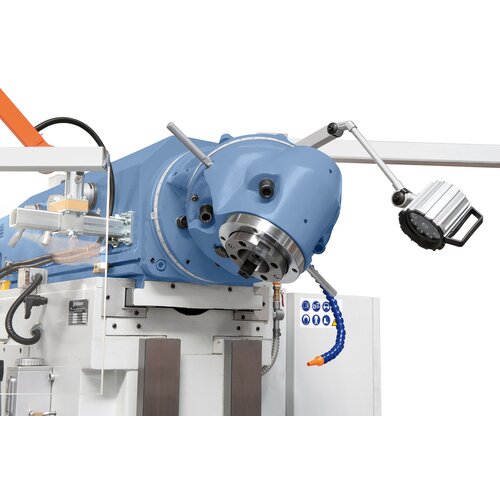 The adjustment of the 90° and 45° level allows the universal mill head to be set to various different angles.