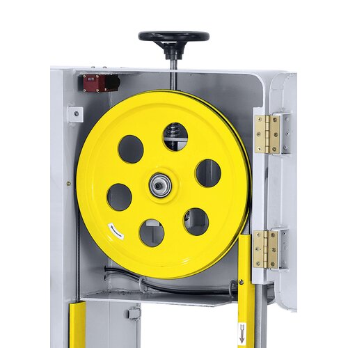 The handwheel allows accurate adjustment of the blade tension.