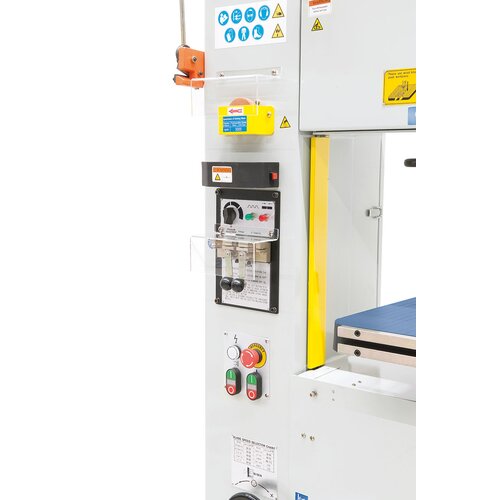 Blade welding unit, shear and grinder as standard