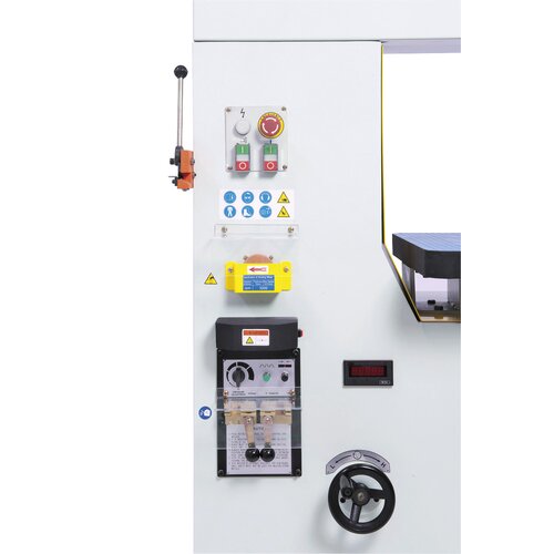 Blade welding unit, shear and grinder as standard