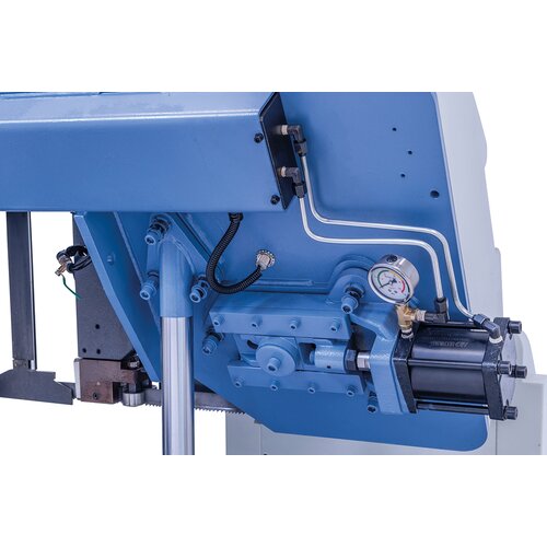 Standardní vybavení hydraulickým napínáním pilového pásu